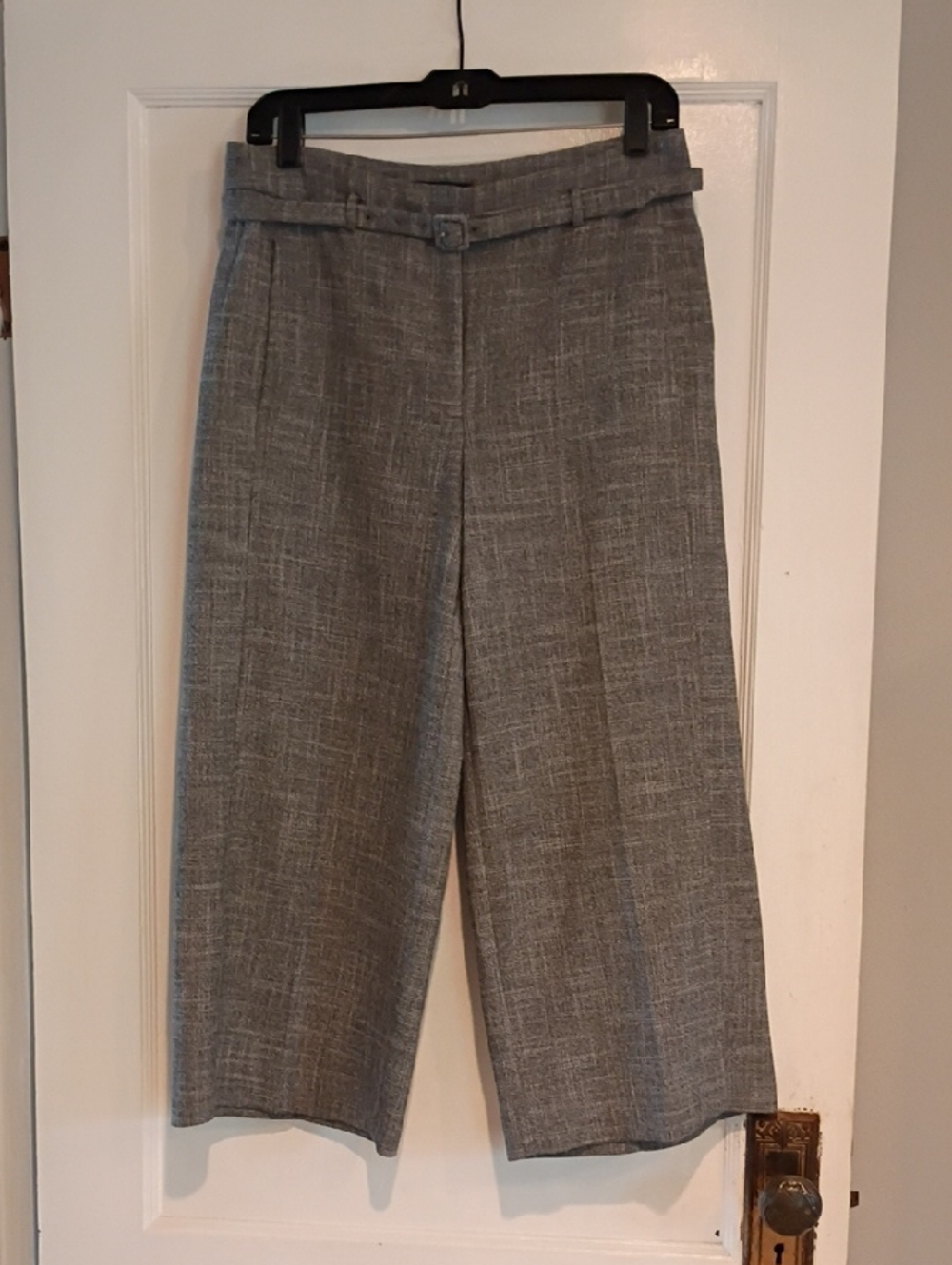 Ann Taylor Gray Cropped Wide-Leg Trousers with Fabric Belt